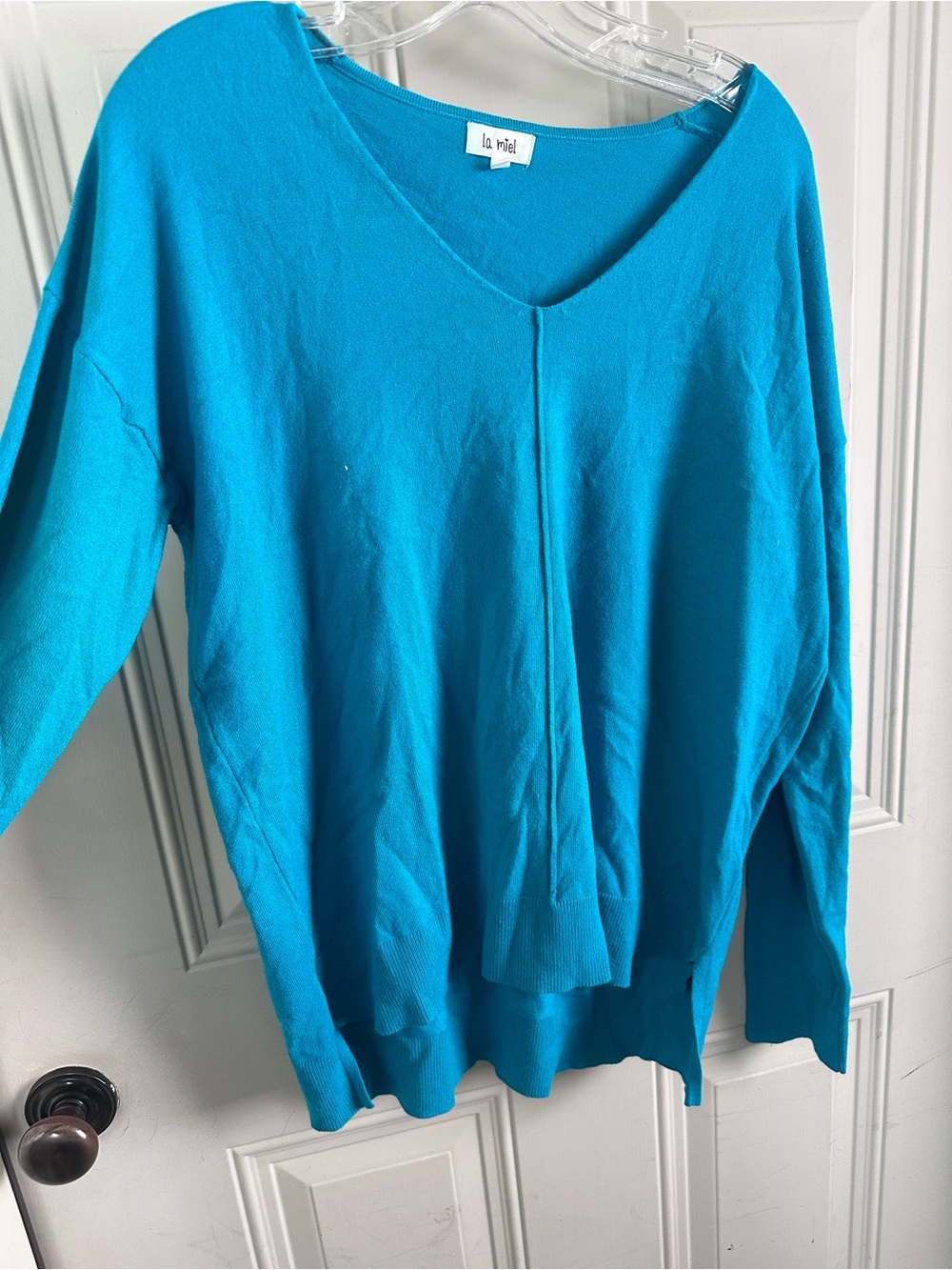 LA MIEL Bright Teal V-Neck Knit Sweater